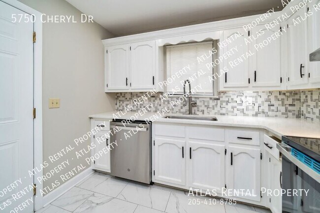 Building Photo - 5750 Cheryl Dr