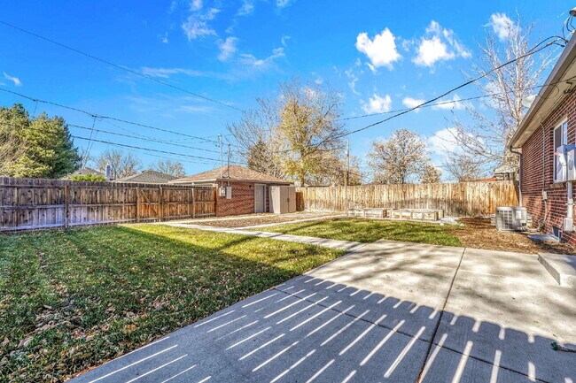 Building Photo - $3,640.95 - $300 OFF First Month's Rent - 4 Bedroom, 3 Bath, Single Family Home in Denver with Fi...