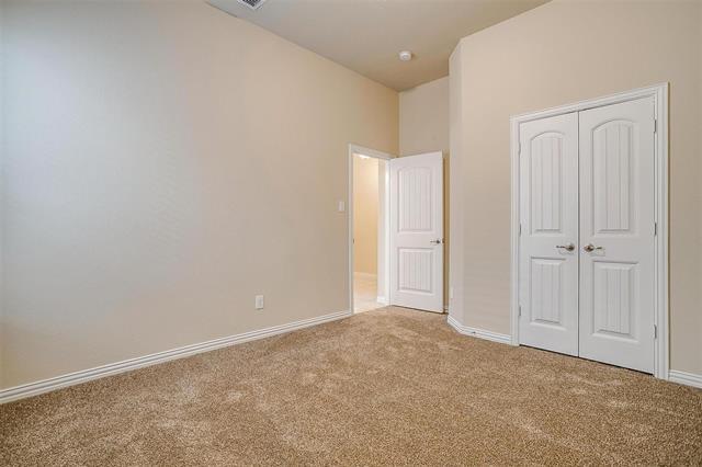 Building Photo - 205 Mineral Point Dr