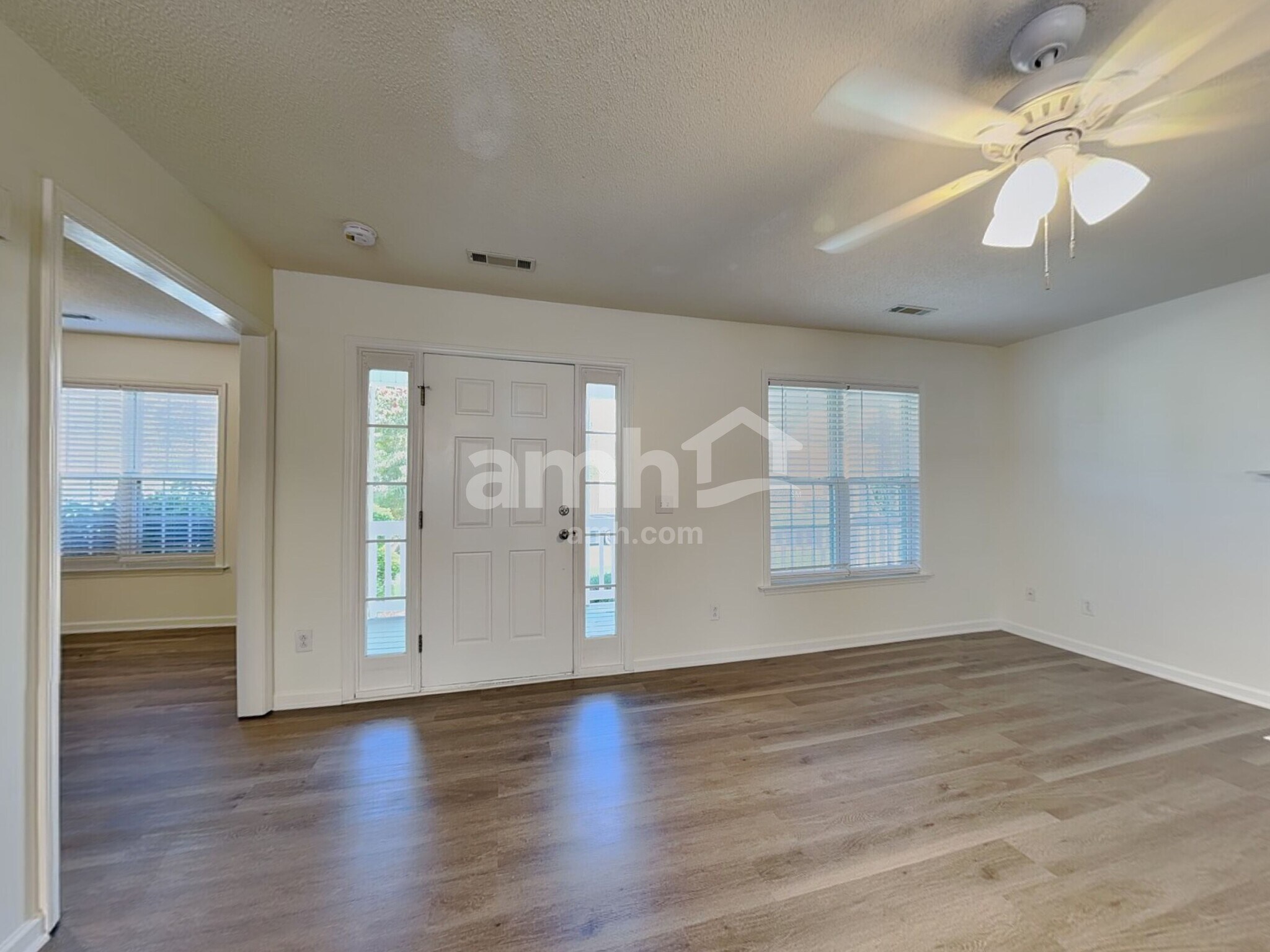 Building Photo - 5520 Bridgegate Dr