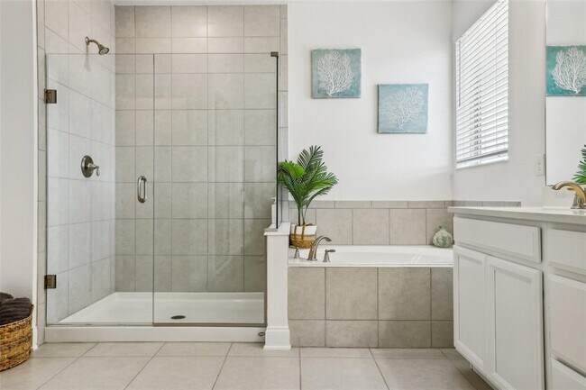 Building Photo - 17226 Hickory Wind Dr