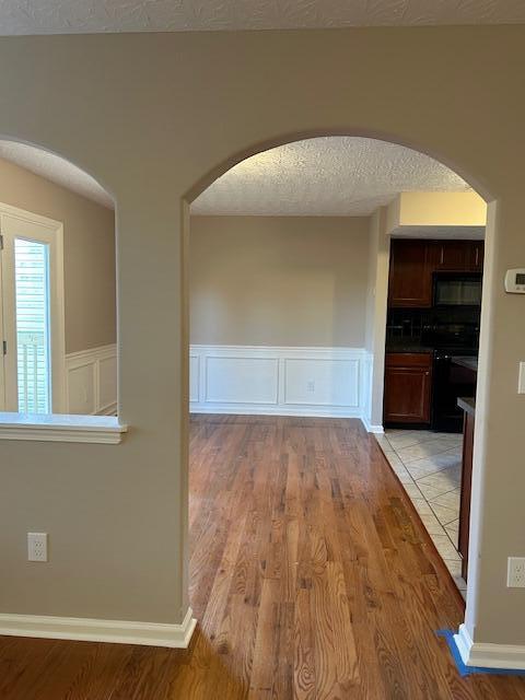 Building Photo - 3096 Roundway Down Ln