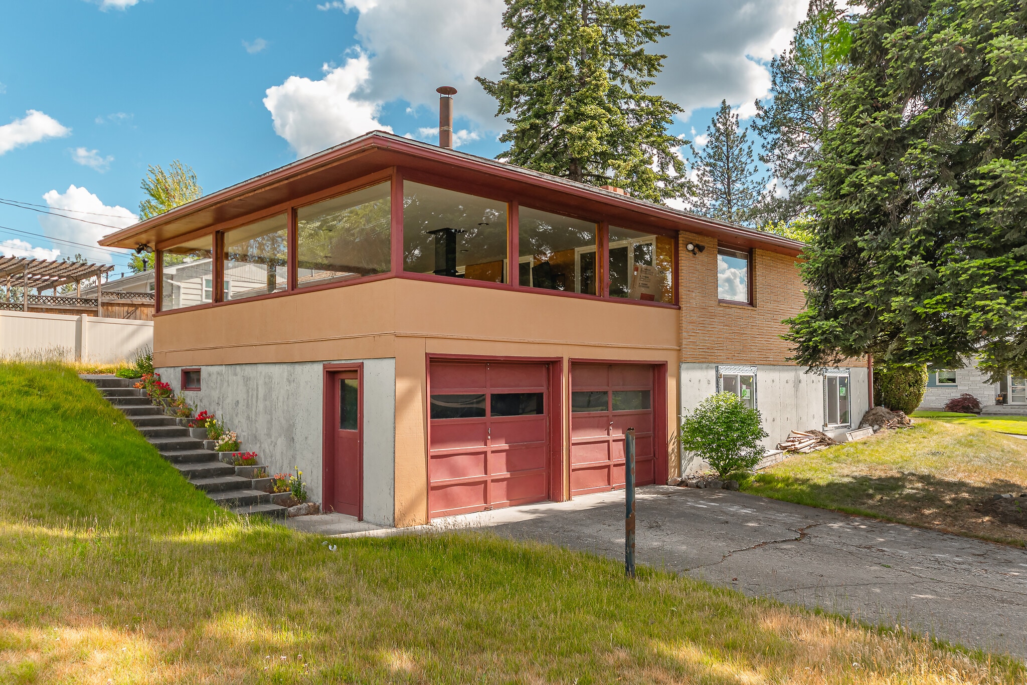 Building Photo - 6532 N Drumheller St