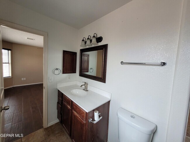 Building Photo - 14247 Hacienda Rock Dr