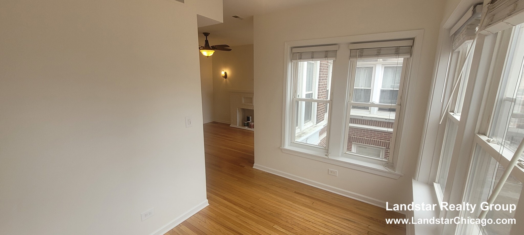 Building Photo - 4946 N Ridgeway Ave