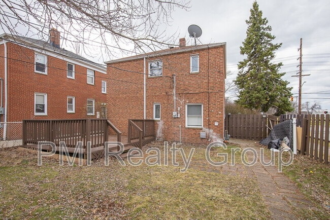 Building Photo - 645 Babbitt Rd