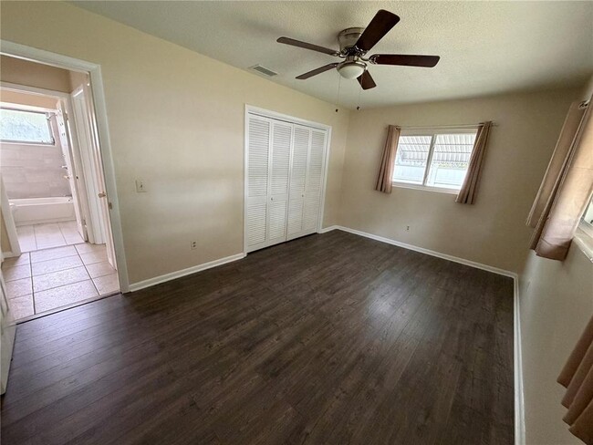 Building Photo - 2236 Morningside Dr