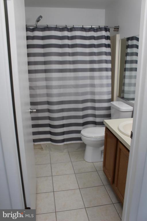 Building Photo - 2614C Auburn Ct