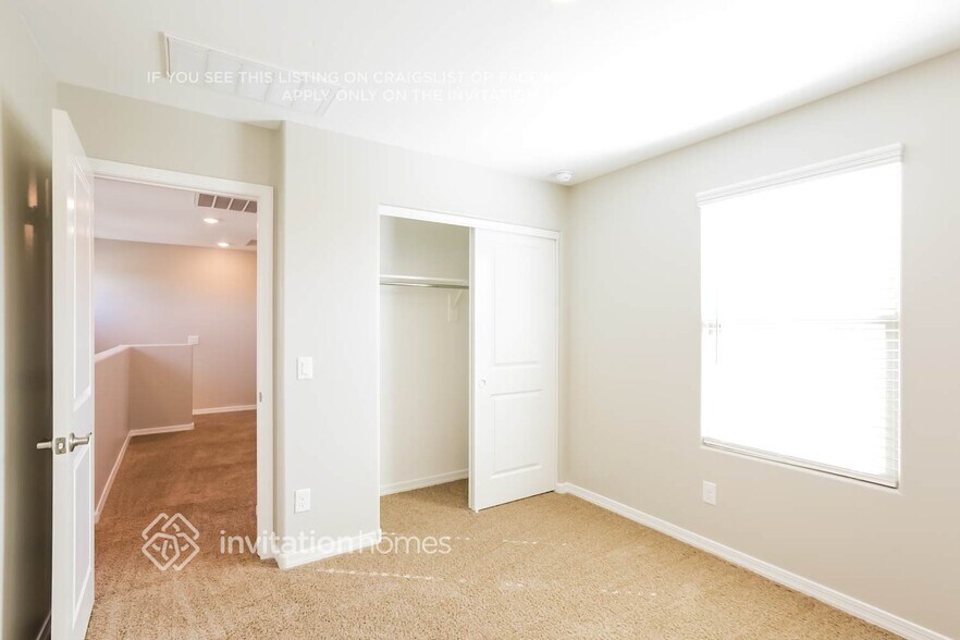 Building Photo - 3907 S 79th Ln