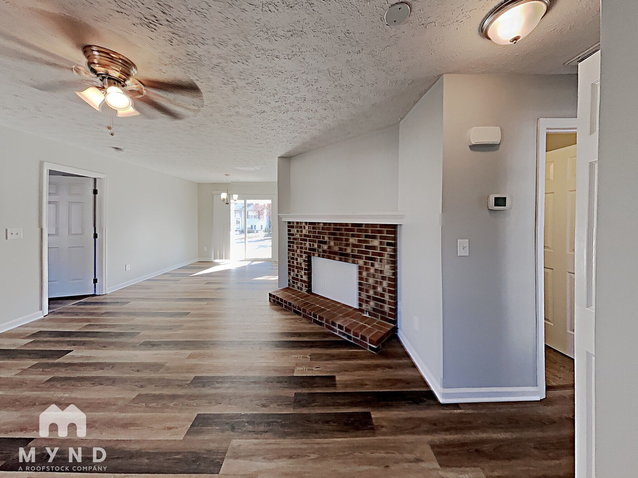 Building Photo - 1616 Elkpark Dr