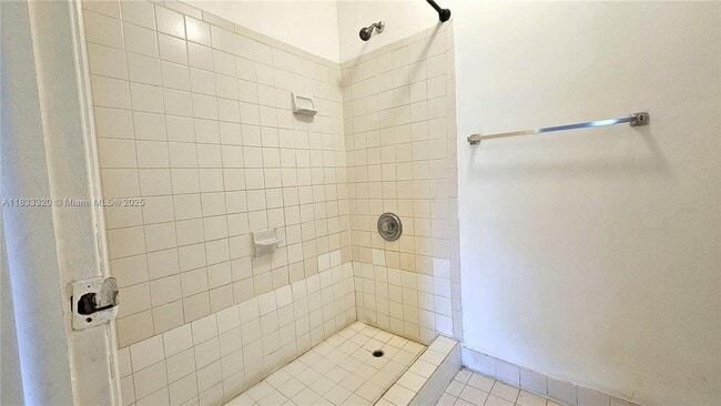 Building Photo - 9277 SW 138th Pl