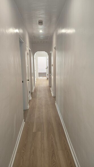 center hallway - 4269 McClung Dr