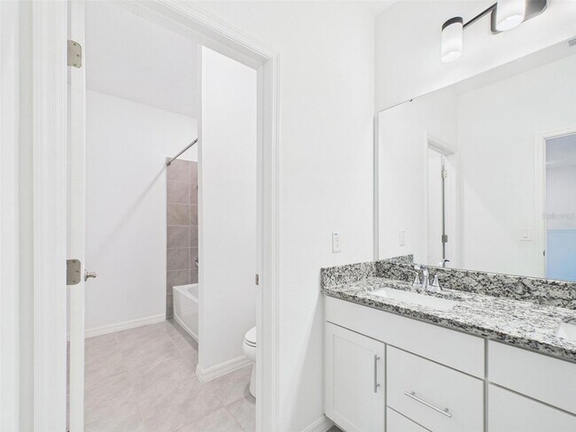 Building Photo - 2033 Emerald Springs Dr