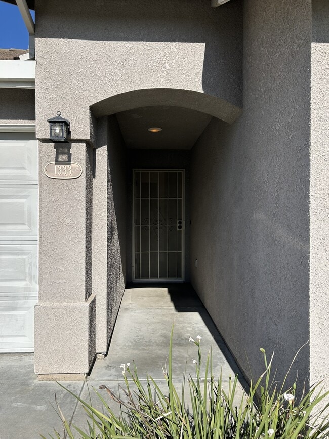 Building Photo - 1333 Glenbrook Way