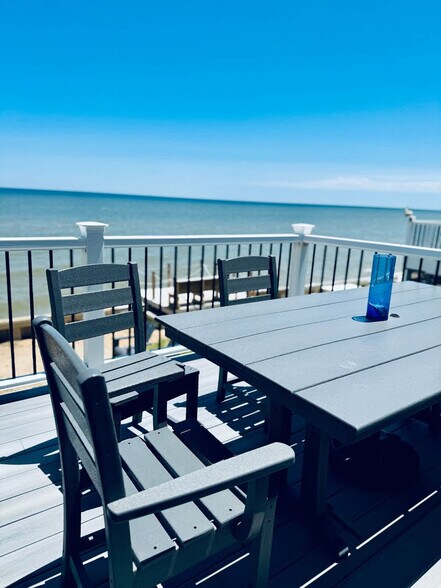 Building Photo - 15378 Holly Dr