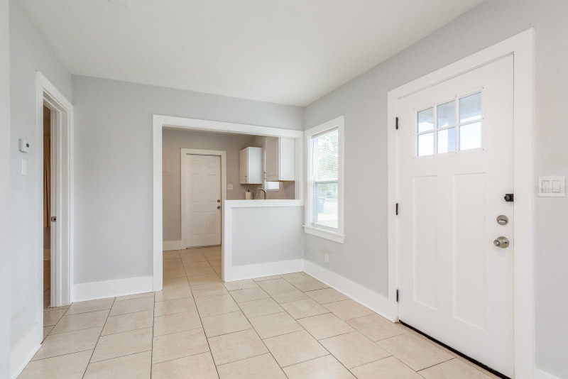 Building Photo - 3037 38th Ave N