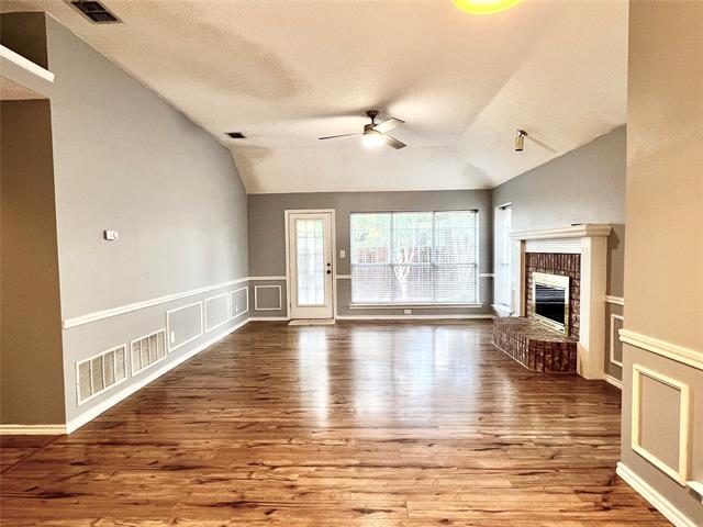 Building Photo - 1800 Quail Hollow Dr