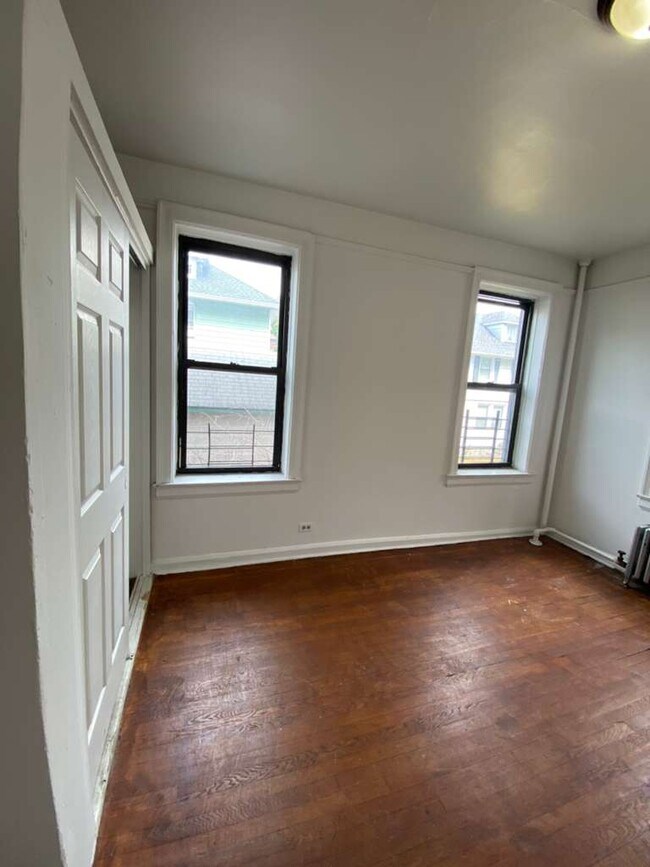 Building Photo - 1179 Yonkers Ave