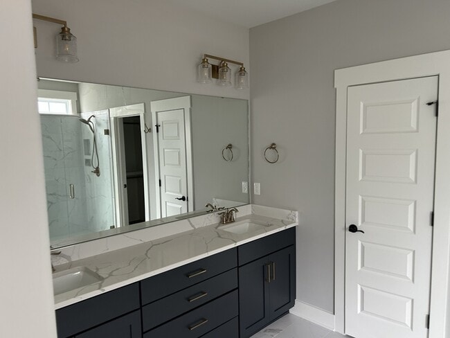 Building Photo - 6619 Camilla Dr