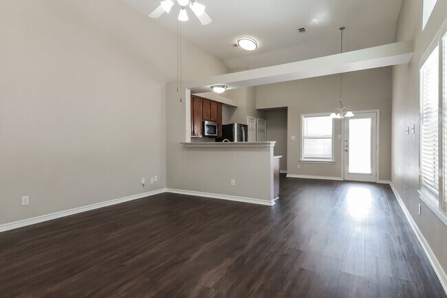 Building Photo - 8912 Wild Rose Ln