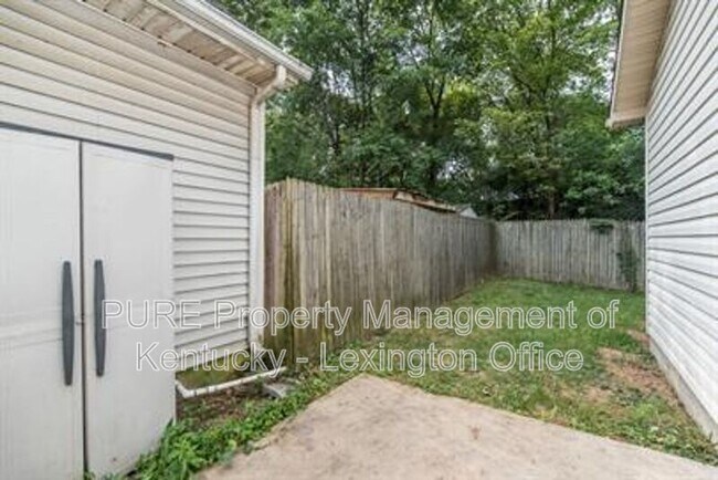 Building Photo - 1034 Marshall Park Dr