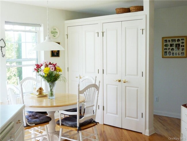 Building Photo - 107 Winding Ridge Rd