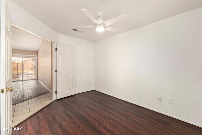 Building Photo - 15221 N 87th Dr