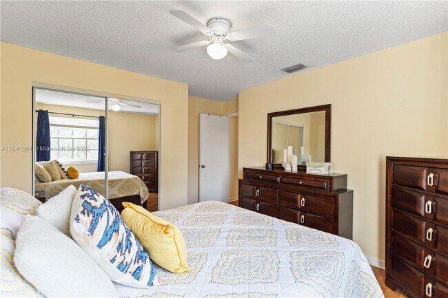 Building Photo - 11085 Neptune Dr