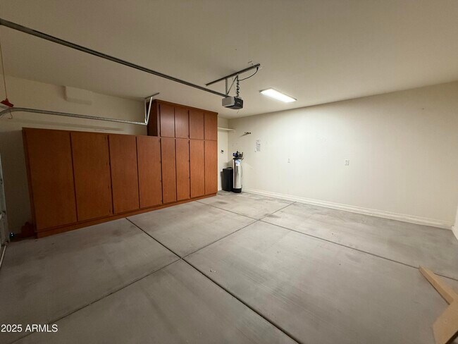 Building Photo - 12038 W Briles Rd