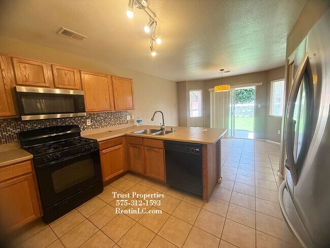 Building Photo - 5004 Troybrook Rd