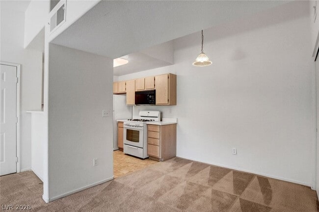 Building Photo - 7885 W Flamingo Rd
