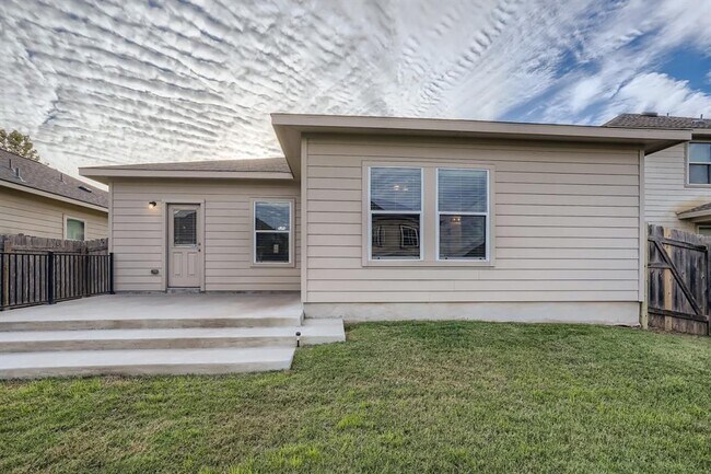 Building Photo - 137 Bufflehead Ln