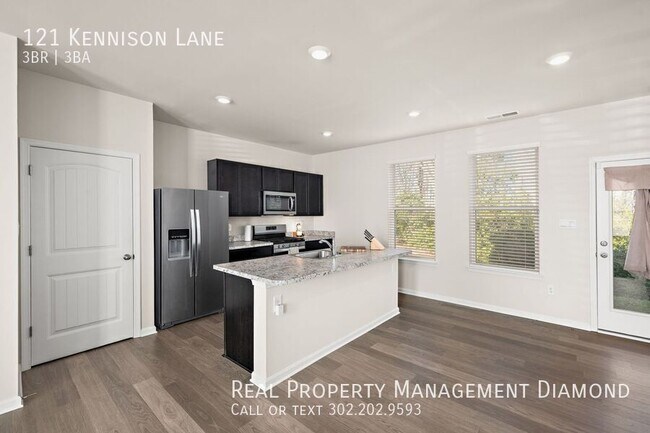 Building Photo - 121 Kennison Ln