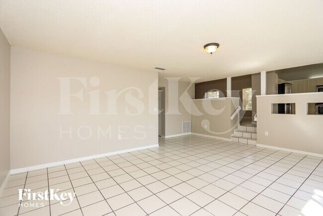 Building Photo - 12324 SW 143rd Ln