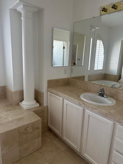 Building Photo - 7861 Rodriguez Cir