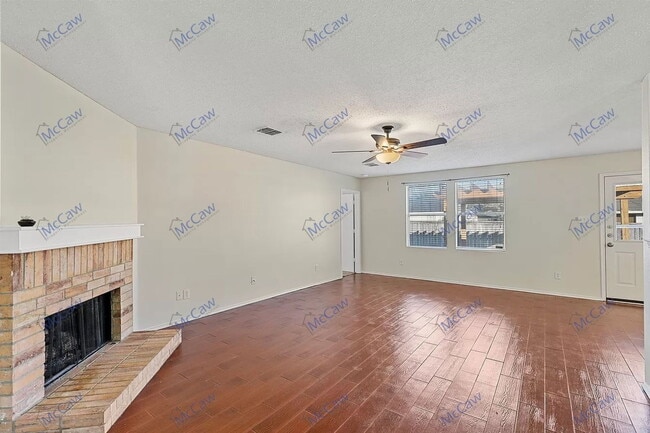Building Photo - 208 Blazing Star Trail