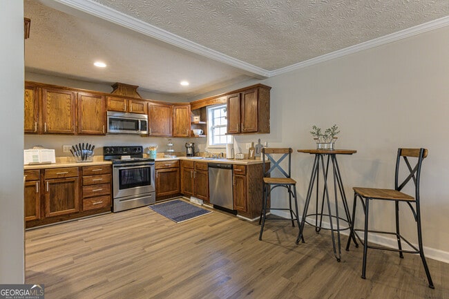 Building Photo - 196 Etowah Dr