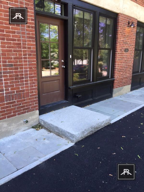 Building Photo - 4 bedroom in Newton MA 02467
