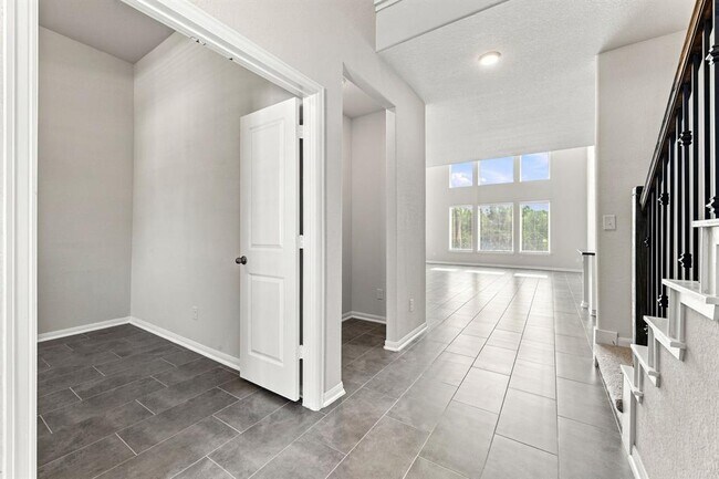 Building Photo - 658 Cherrystone Loop