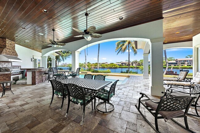 Building Photo - 18669 SE Palm Island Ln