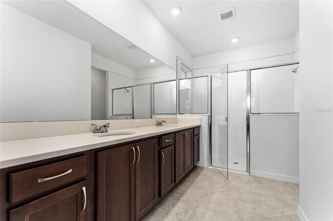 Building Photo - 7552 SW 56th Pl
