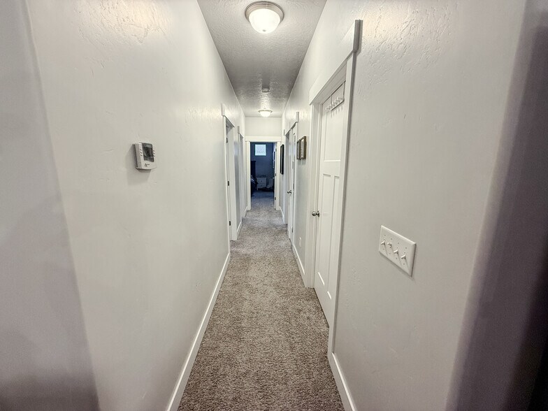 Building Photo - 13232 S Andros Ln