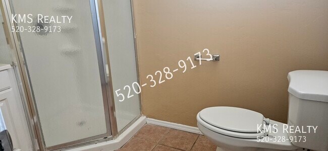 Building Photo - 3536 E Blacklidge Dr