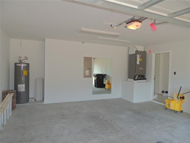 Building Photo - 10006 Brodbeck Blvd