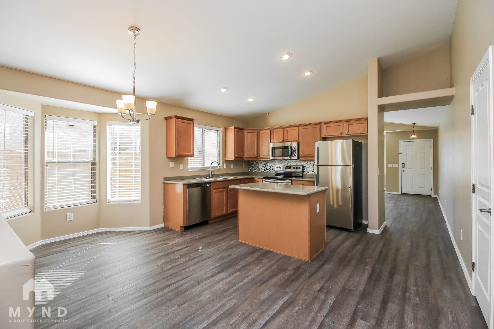 Building Photo - 22354 E Via Del Rancho Rd