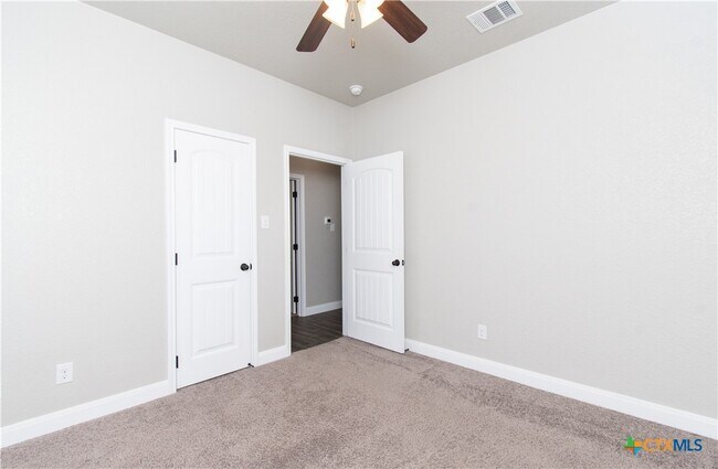 Building Photo - 7506 Hickman St