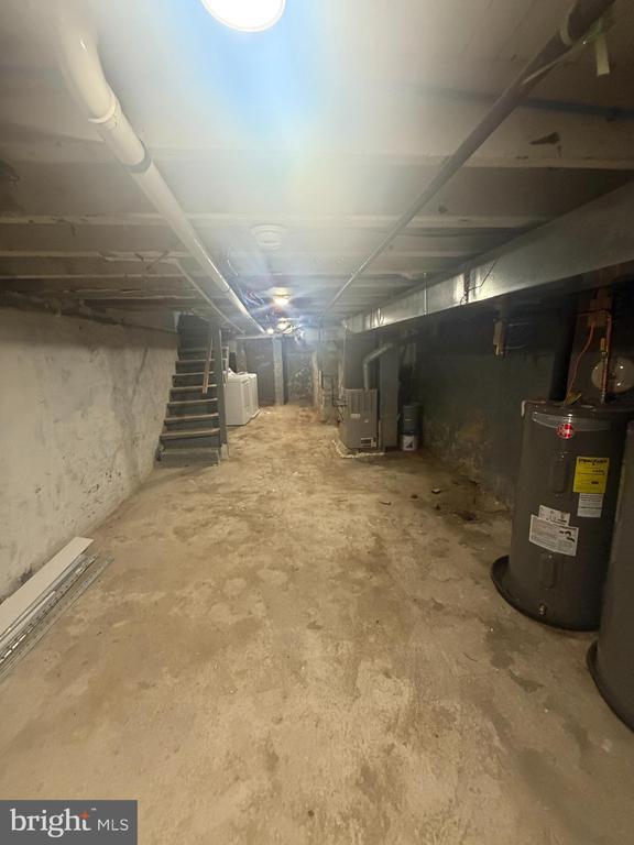 Building Photo - 112 E Huntingdon St