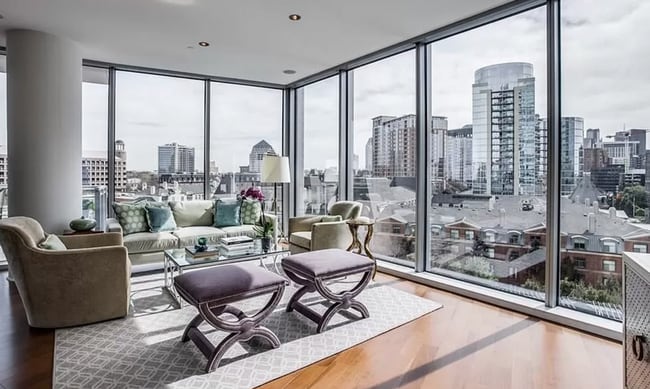 Building Photo - 2900 McKinnon-161.2