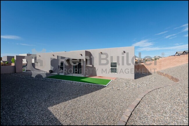 Building Photo - CALL TO SCHEDULE A SHOWING 505-808-6467