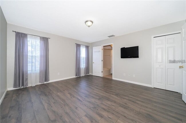 Building Photo - 833 Park Grove Ct